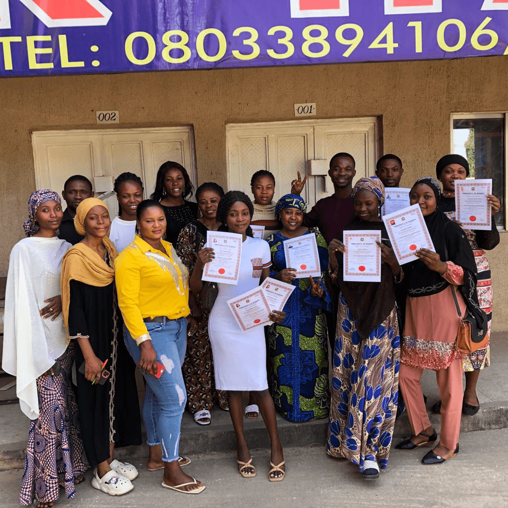 Zeteo learners receiving certificates
